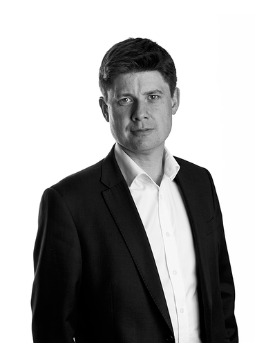 Niall Paul, Emerging Markets and Non-US Portfolio Manager